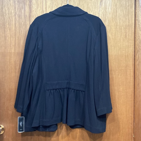 Alfani women’s black jacket 3 button up 2 pockets - Picture 2 of 3